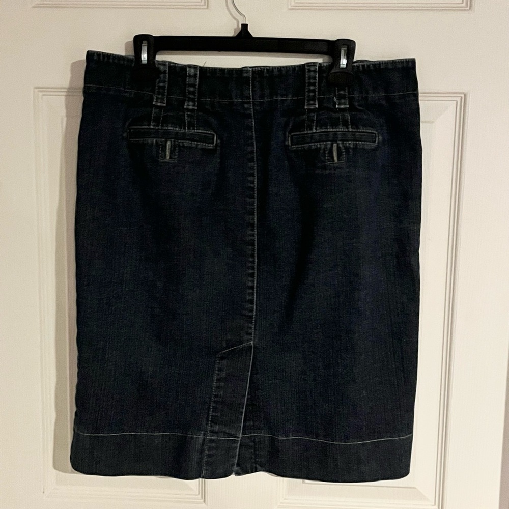 Ann Taylor Loft Women’s Denim Skirt, Size 12 - Picture 7 of 8